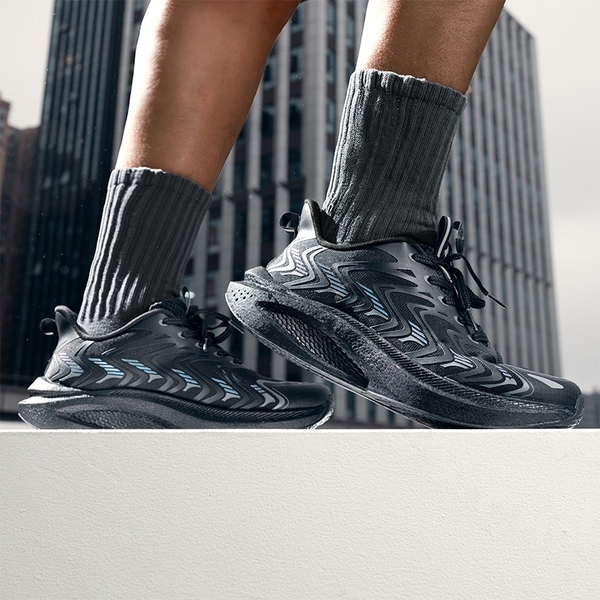 [FlyLife] Men's Lightweight Running Sneakers - ALL BLACK - 6